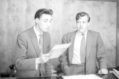Walden weekly news office