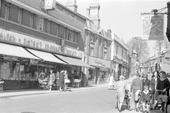 High Street retail shops